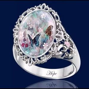 Romantic vintage style painted butterflies 🦋 ring, size 10